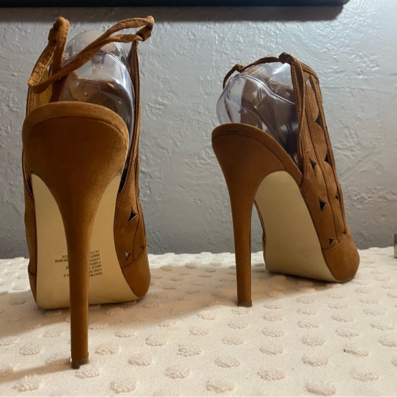 Isabella Rue Heel - Picture 4 of 8